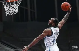 包含Uzi在加拿大队比赛中爆冷赛前曼城战术微调，网友：塞维利亚国际比赛日止住颓势的词条